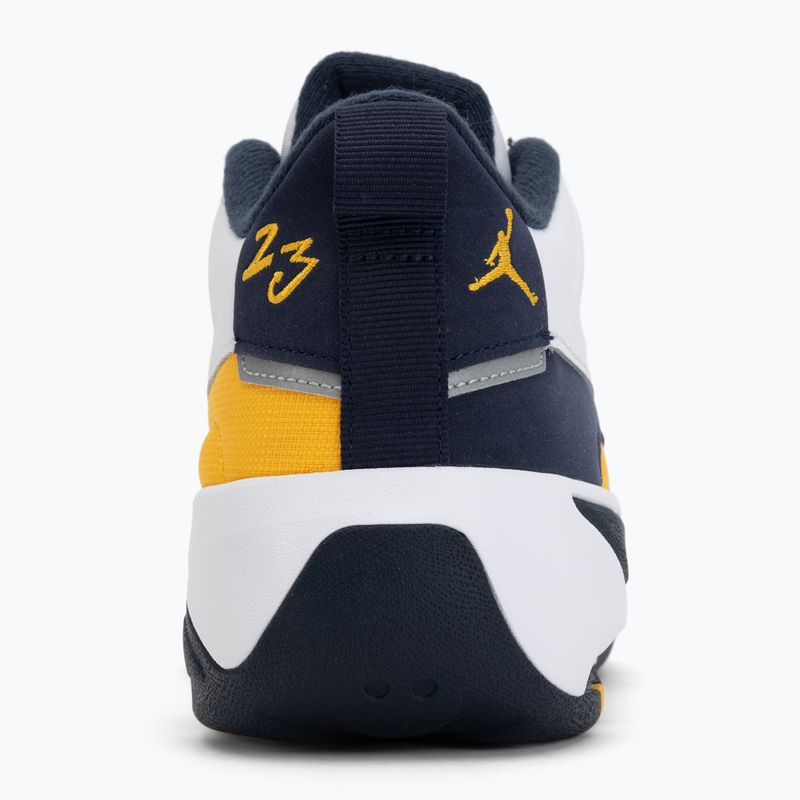 Мъжки обувки Jordan Max Aura 7 white/obsidian/university gold 6