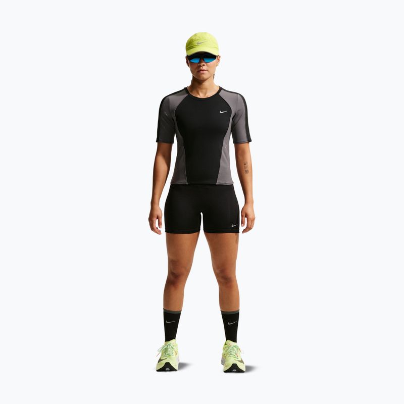 Дамски шорти за бягане Nike Tempo black 2