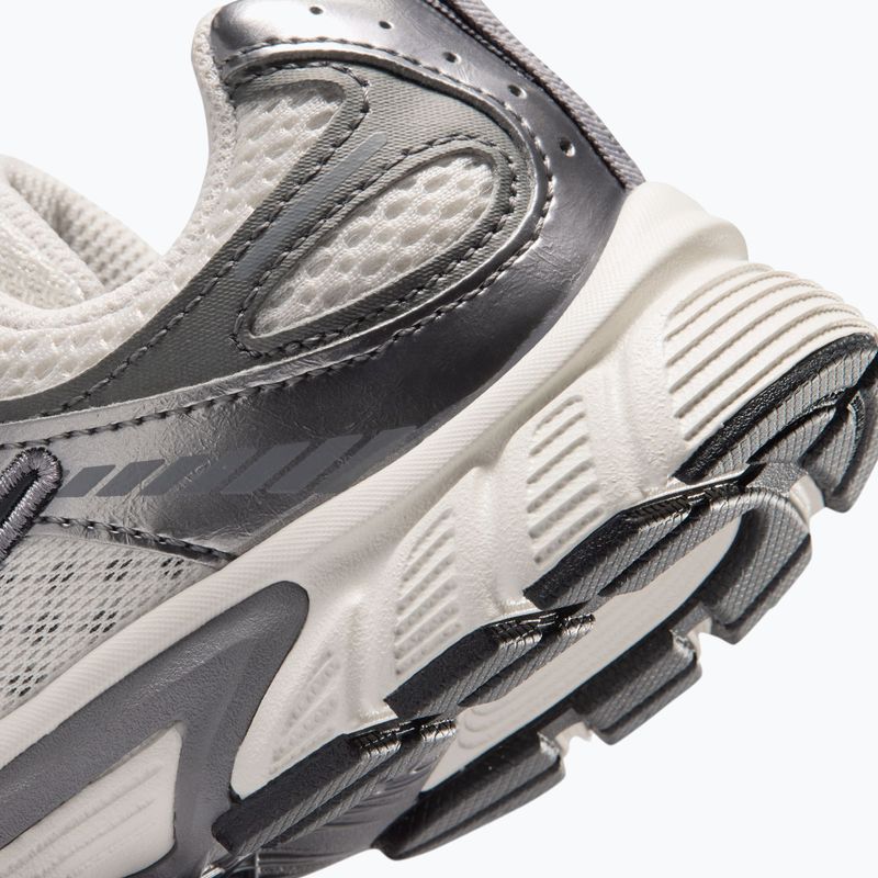 Детски обувки Nike V5 RNR phantom/pencil point/black 8