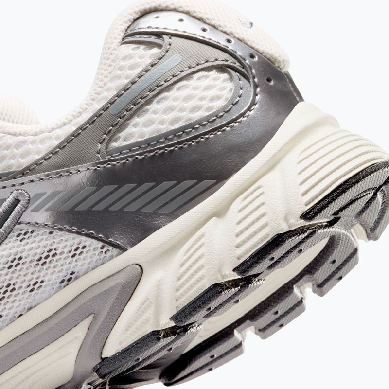 Обувки Nike V5 RNR phantom/pencil point/black 9