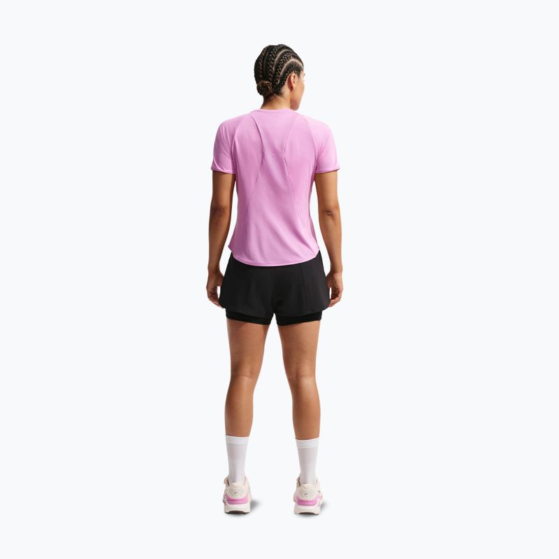 Дамска тениска за бягане Nike Swift Dri-Fit light magenta 3