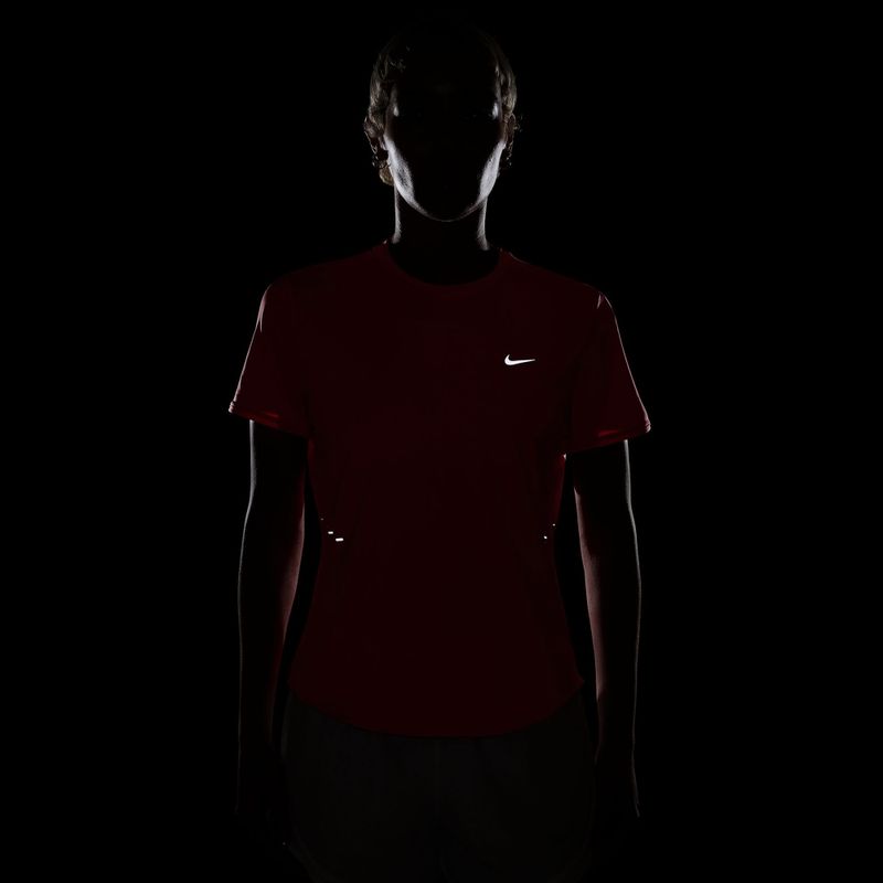 Дамска тениска за бягане Nike Swift Dri-Fit sea coral 4