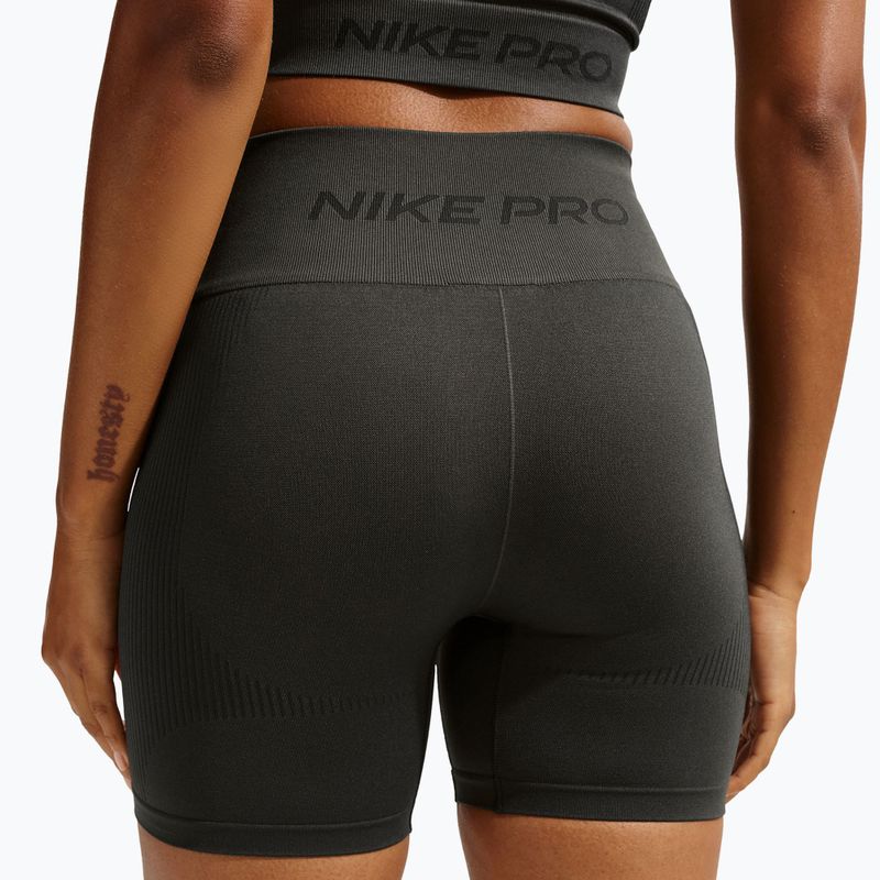 Дамски шорти Nike Pro Seamless High-Waisted Biker 5" dark smoke grey 5