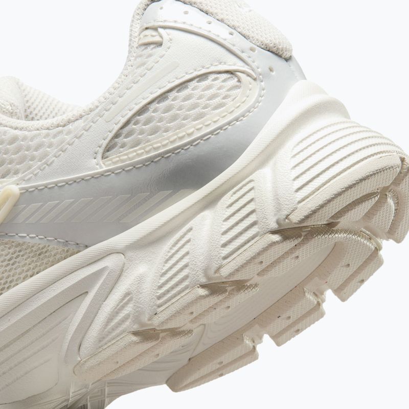 Дамски обувки Nike V5 RNR phantom/sail/metallic summit white/phantom 7