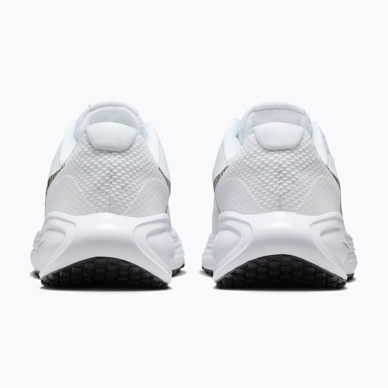 Дамски обувки за бягане Nike Revolution 8 white/metallic gold/black 4