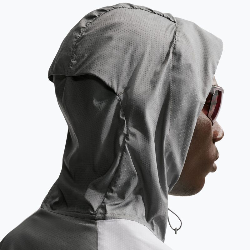 Мъжко яке за бягане Nike Impossibly Light Windrunner smoke grey/wolf grey/black 7