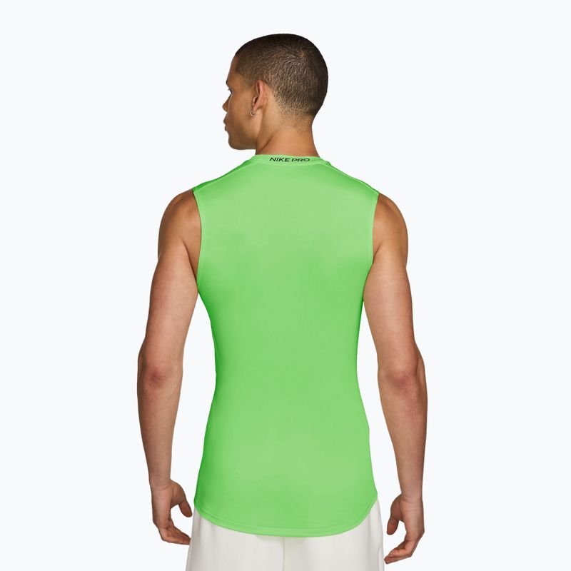 Мъжка тренировъчна тениска Nike Pro Dri-Fit Tight Sleeveless Fitness green strike/black 2