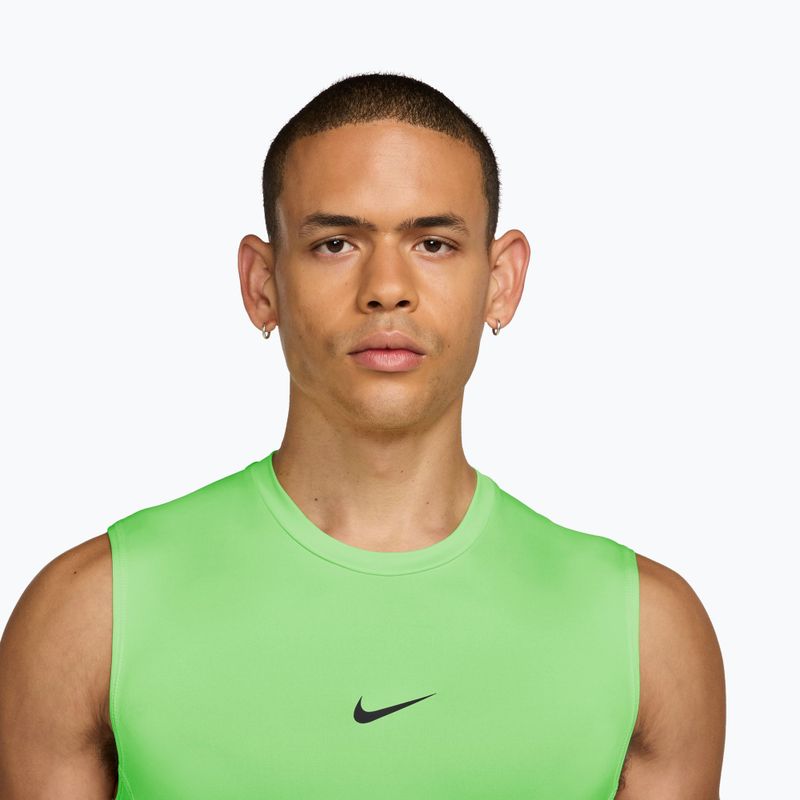 Мъжка тренировъчна тениска Nike Pro Dri-Fit Tight Sleeveless Fitness green strike/black 3