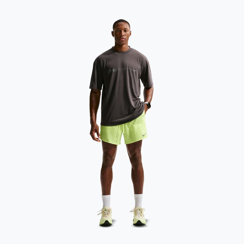 Мъжки шорти за бягане Nike Stride Dri-Fit 2in1 7" volt ice 2