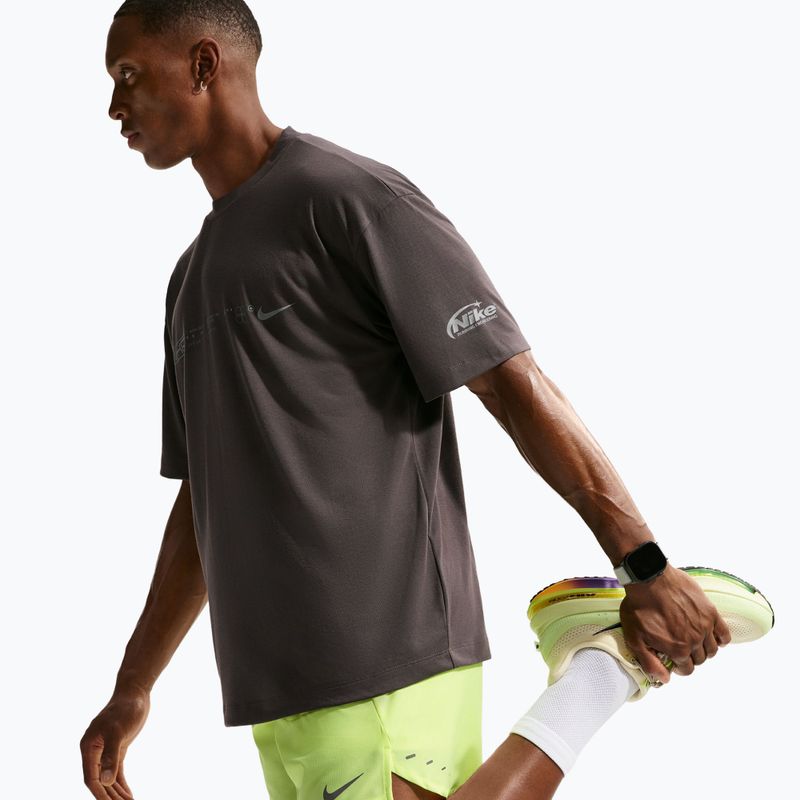 Мъжки шорти за бягане Nike Stride Dri-Fit 2in1 7" volt ice 4