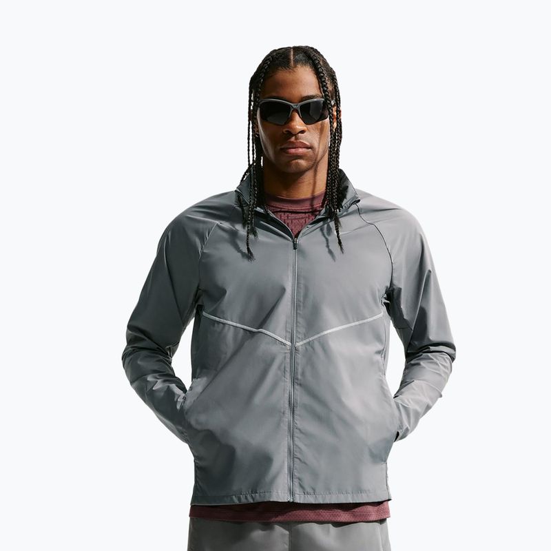 Мъжко яке за бягане Nike Miler Repel UV smoke grey/smoke grey