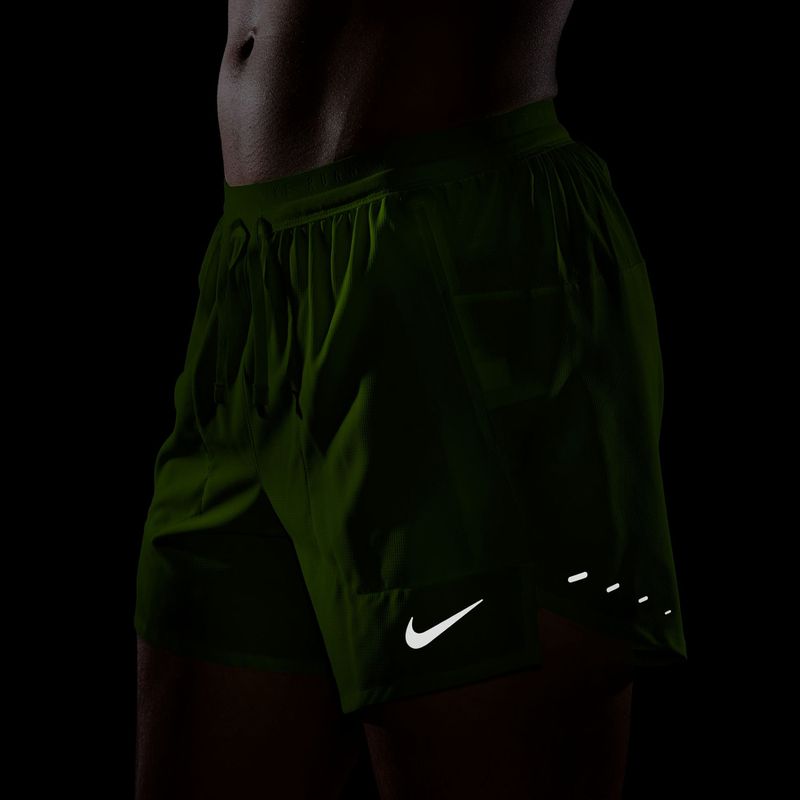 Мъжки къси панталони Nike Stride Dri-Fit с подплата 5" volt ice 7