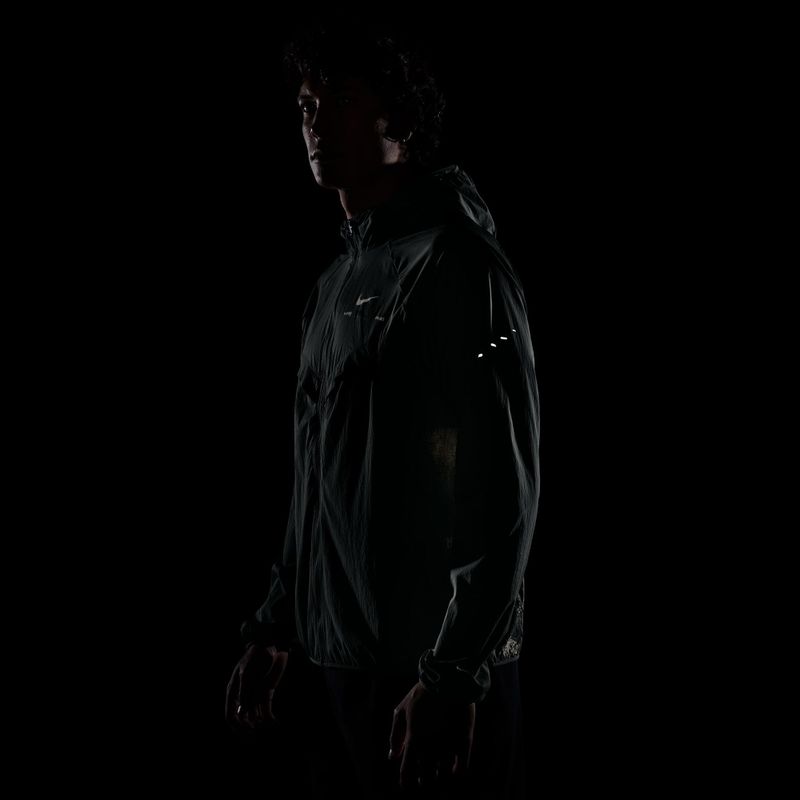 Мъжко яке за бягане Nike Stride Repel UV black spruce 9