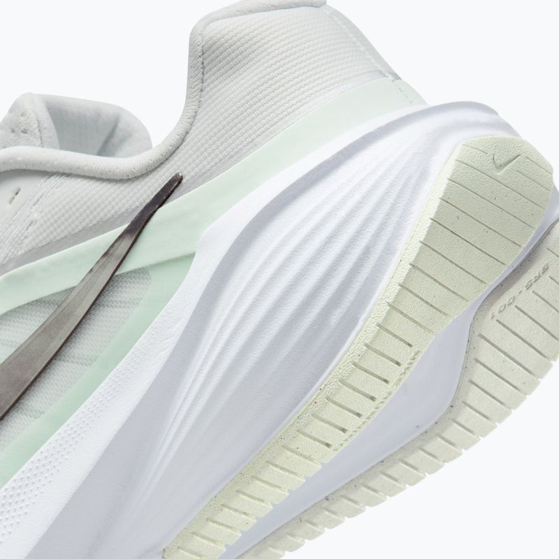 Дамски обувки за бягане Nike Downshifter 14 off white/barely green/metallic silver 4