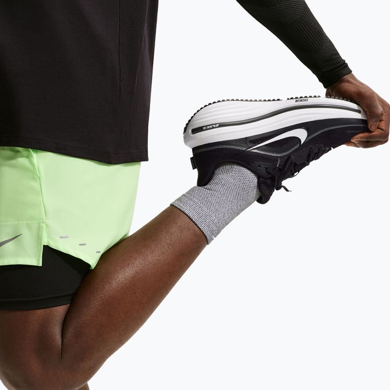 Мъжки обувки за бягане Nike Winflo 12 black/dark smoke grey/white 9