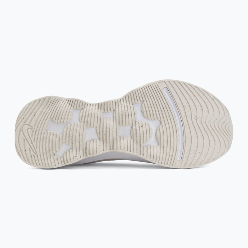 Дамски обувки Nike Motiva 2 white/chalk/sail 4