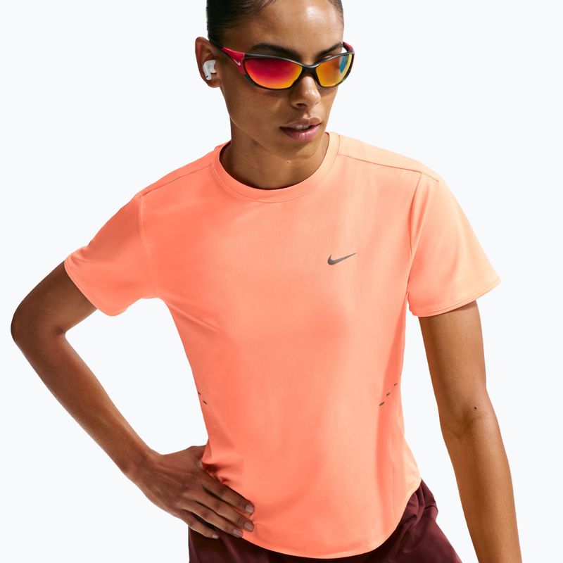 Дамска тениска за бягане Nike Swift Dri-Fit orange pulse 4
