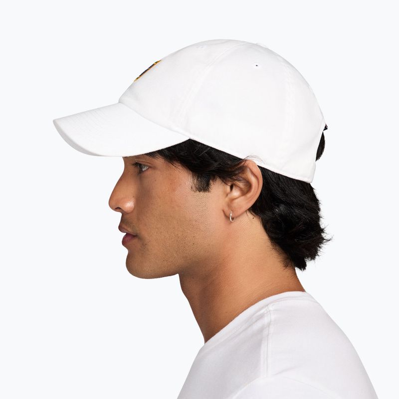 Шапка с козирка Nike Club Unstructured white 3