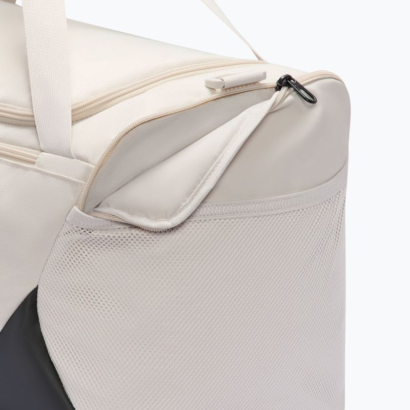 Чанта за тренировка/фитнес Nike Brasilia Duffel Small 40 l light bone/black/black 8