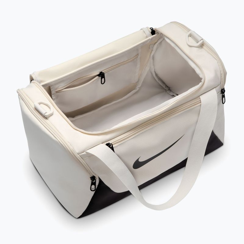 Чанта за тренировка/фитнес Nike Brasilia Duffel Extra Small 24 l light bone/black/black 4