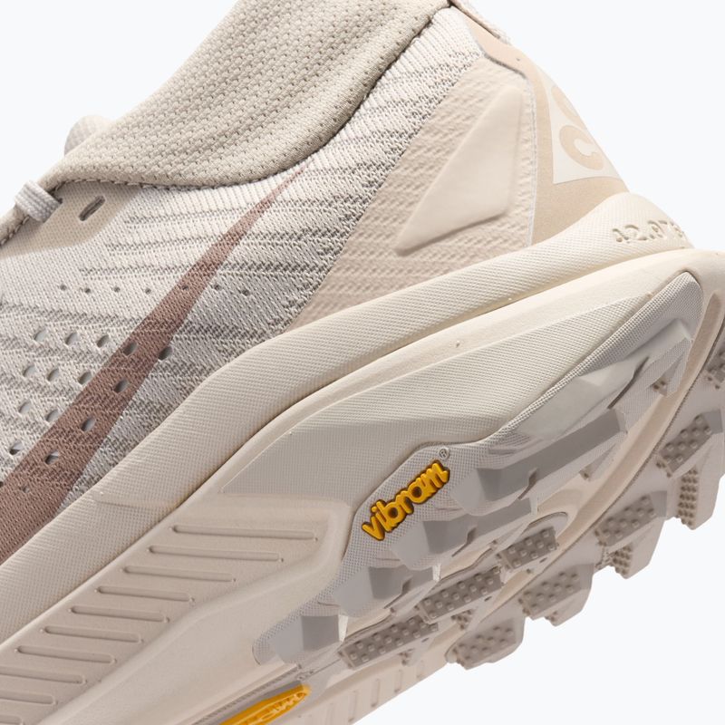 Дамски обувки за бягане Nike ACG Zegama cream ii/light orewood brown/diffused taupe 4