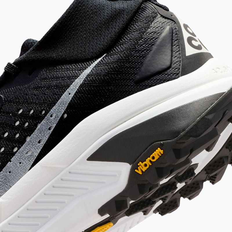 Дамски обувки за бягане Nike ACG Zegama black/safety orange/summit white 4