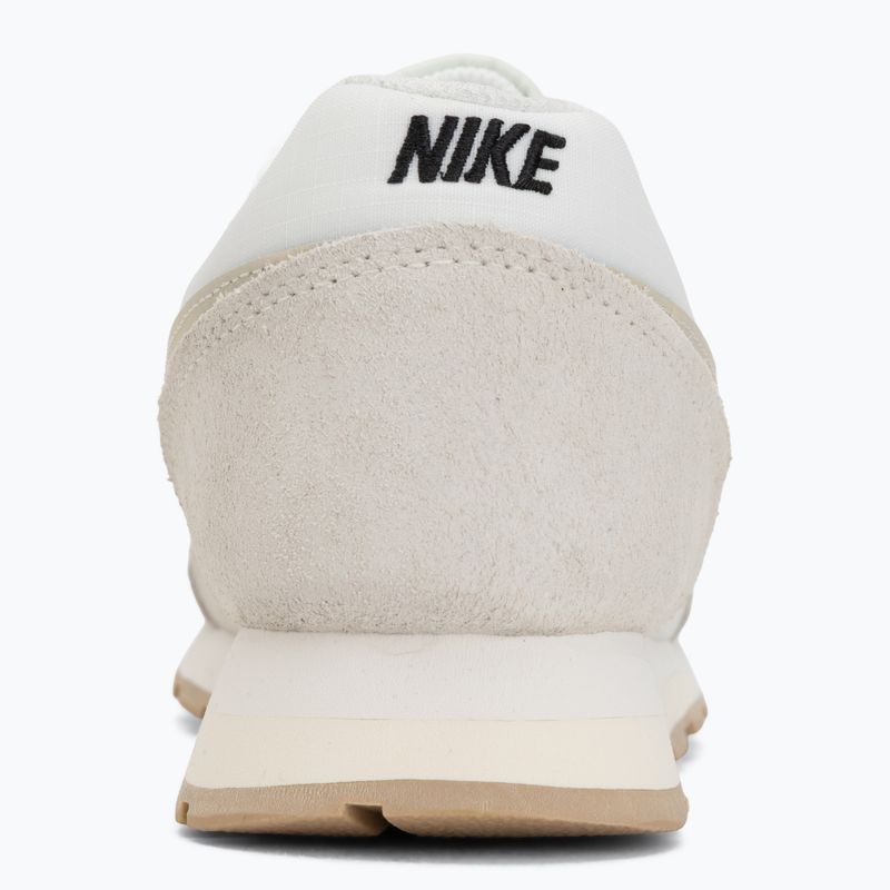 Дамски обувки Nike MD Runner 2 SE coconut milk/black/linen/sail 6