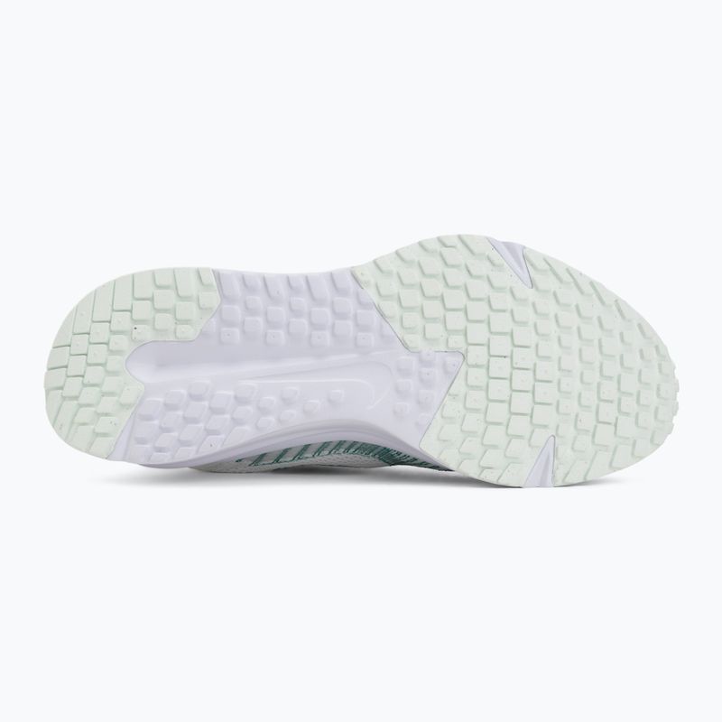 Дамски обувки за бягане Nike Run Defy summit white/white/metallic silver 4