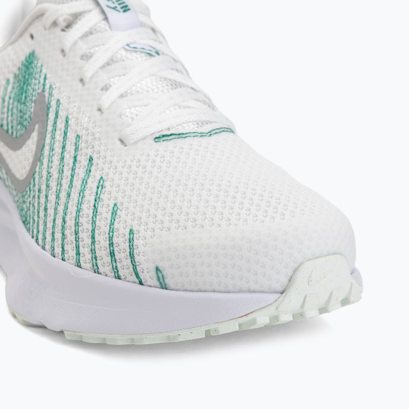 Дамски обувки за бягане Nike Run Defy summit white/white/metallic silver 7