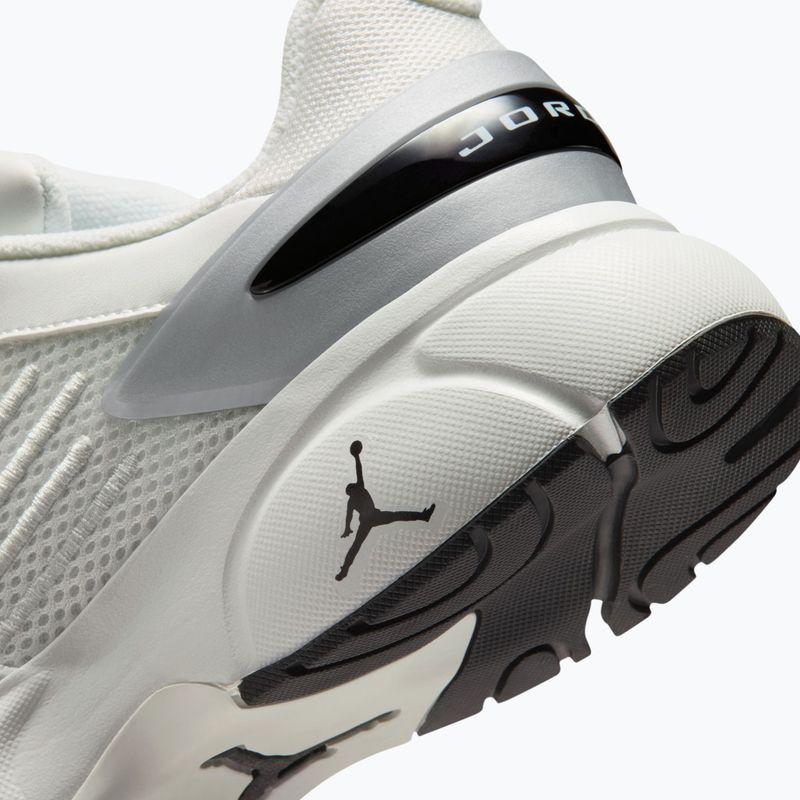 Дамски обувки Jordan Trunner Flow summit white/metallic silver/black 4
