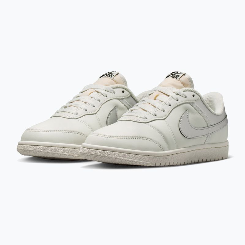 Дамски обувки Nike Air Jordan Skyline Low swan/black/metallic silver 3