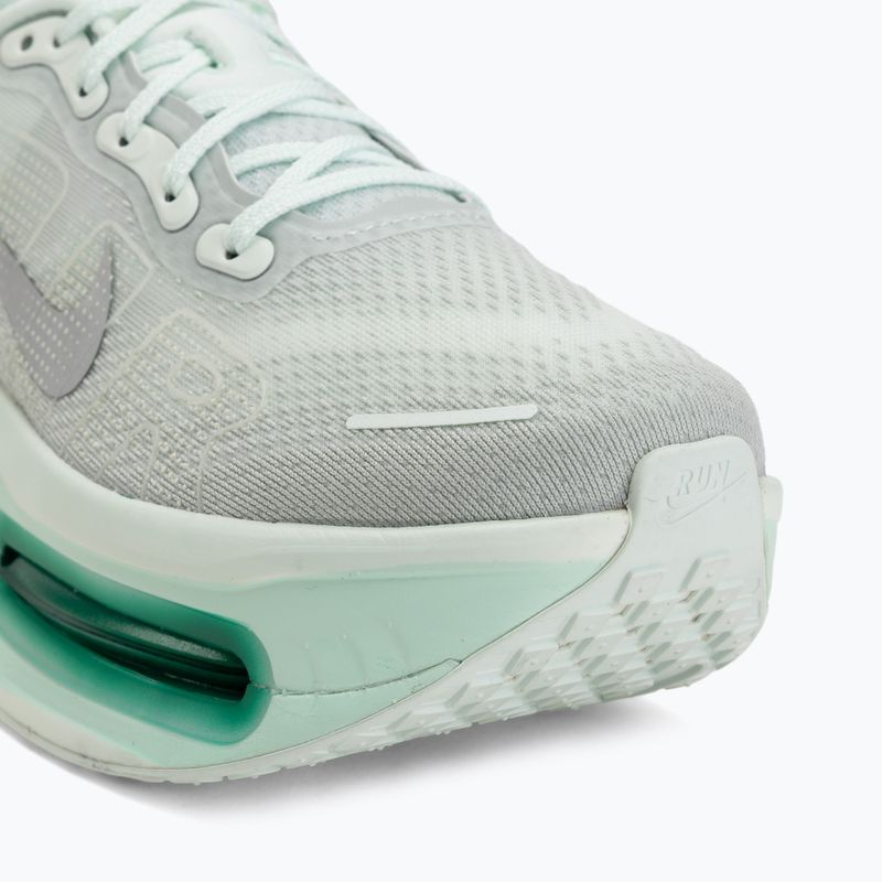 Дамски обувки за бягане Nike Vomero Premium barely green/metallic silver 7