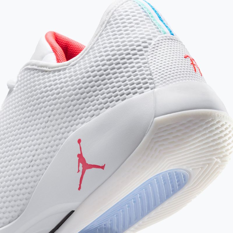 Мъжки обувки за баскетбол Nike Jordan Luka 77 white/black/sail/bright crimson 5