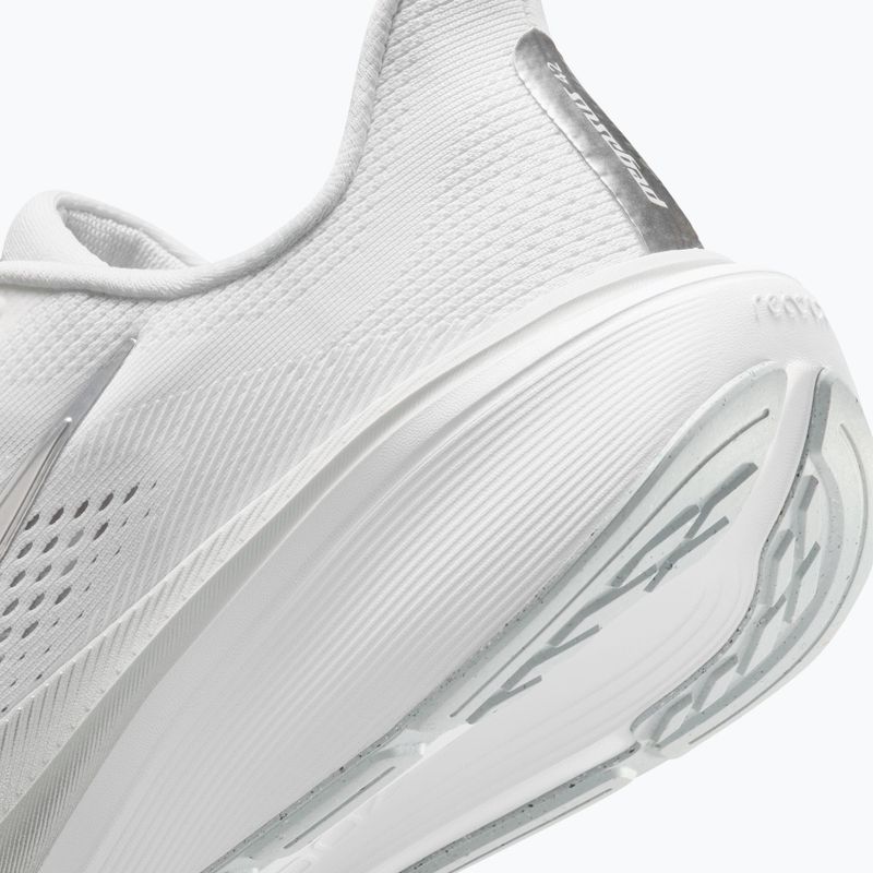 Дамски обувки за бягане Nike Pegasus 42 white/wolf grey/metallic silver 4
