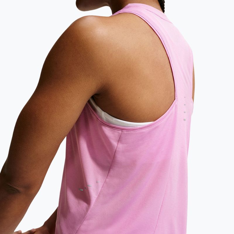 Дамска тениска за бягане Nike Swift Breathe Dri-Fit light magenta/photon dust 5