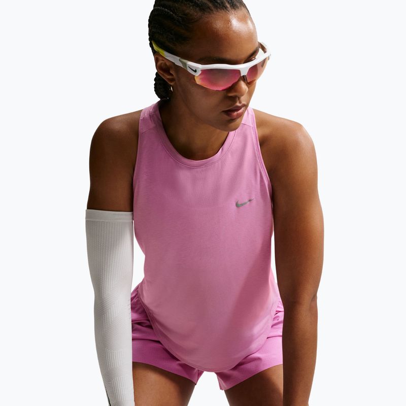 Дамска тениска за бягане Nike Swift Breathe Dri-Fit light magenta/photon dust 6