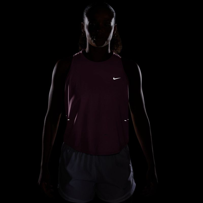 Дамска тениска за бягане Nike Swift Breathe Dri-Fit light magenta/photon dust 7