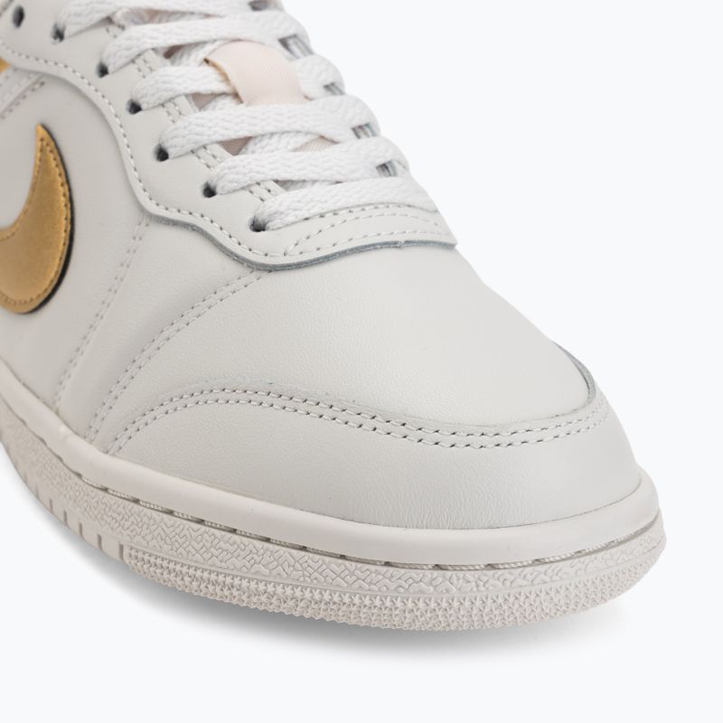 Дамски обувки Air Jordan Skyline Low swan/black/metallic gold 7