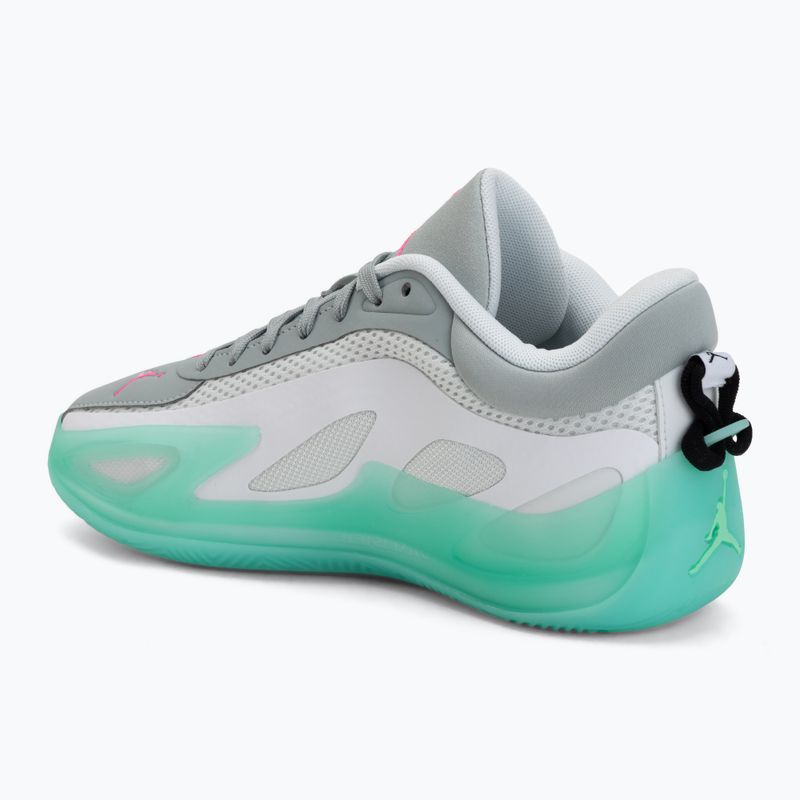 Дамски обувки за баскетбол  Jordan Heir Series 2 white/metallic silver/light pumice 3