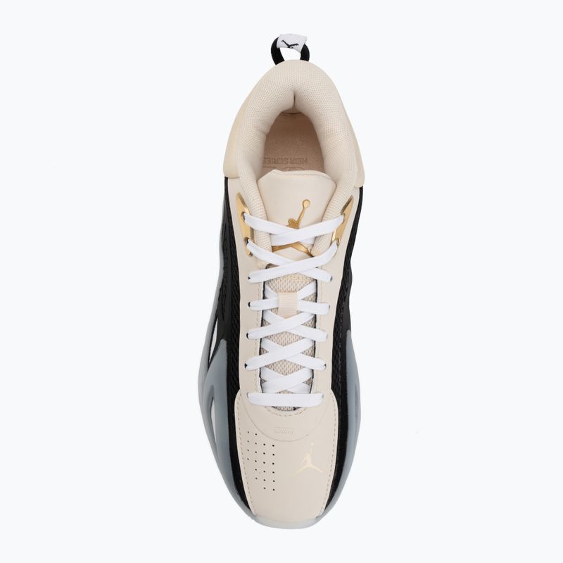 Дамски баскетболни обувки Jordan Heir Series 2 Precious Medal pearl white/black/metallic gold/white 5