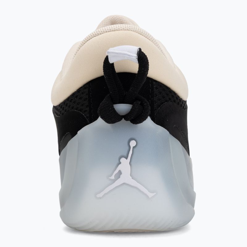Дамски баскетболни обувки Jordan Heir Series 2 Precious Medal pearl white/black/metallic gold/white 6