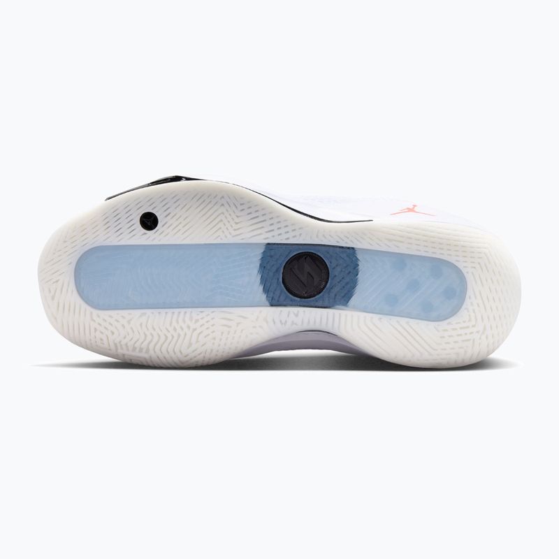 Детски обувки за баскетбол Nike Jordan Luka 77 GS Jr white/black/sail/bright crimson 3