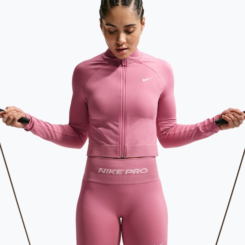 Дамски тренировъчни шорти Nike Pro Seamless High Waisted Biker 5" peony/white 4