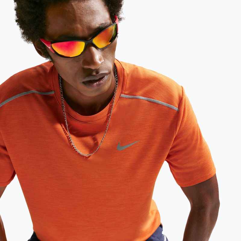 Мъжка тениска за бягане Nike Miler Dri-Fit UV safety orange 6