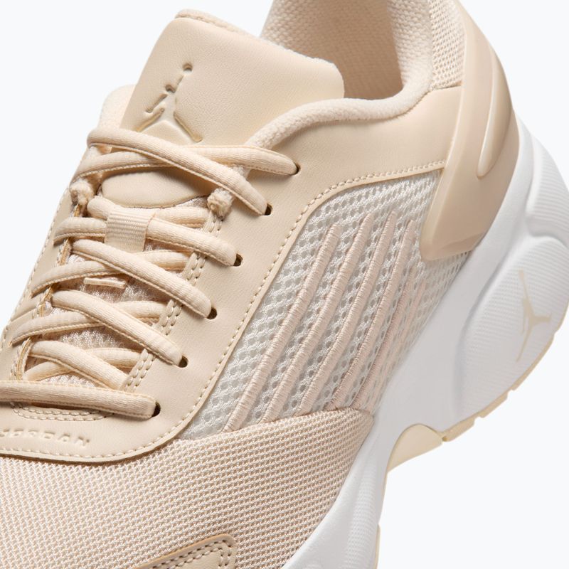 Дамски обувки Jordan Trunner Flow legend light brown/white/pale ivory 3