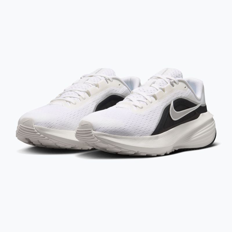 Дамски обувки за бягане Nike Downshifter 14 white/summit white/metallic silver 3