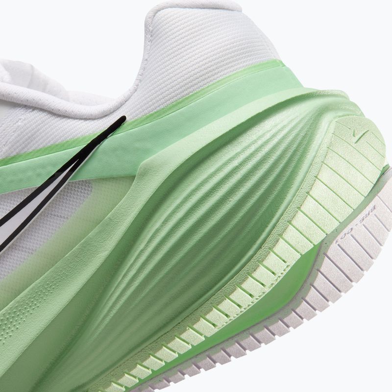 Дамски обувки за бягане Nike Downshifter 14 white/cucumber calm/illusion green/white 8