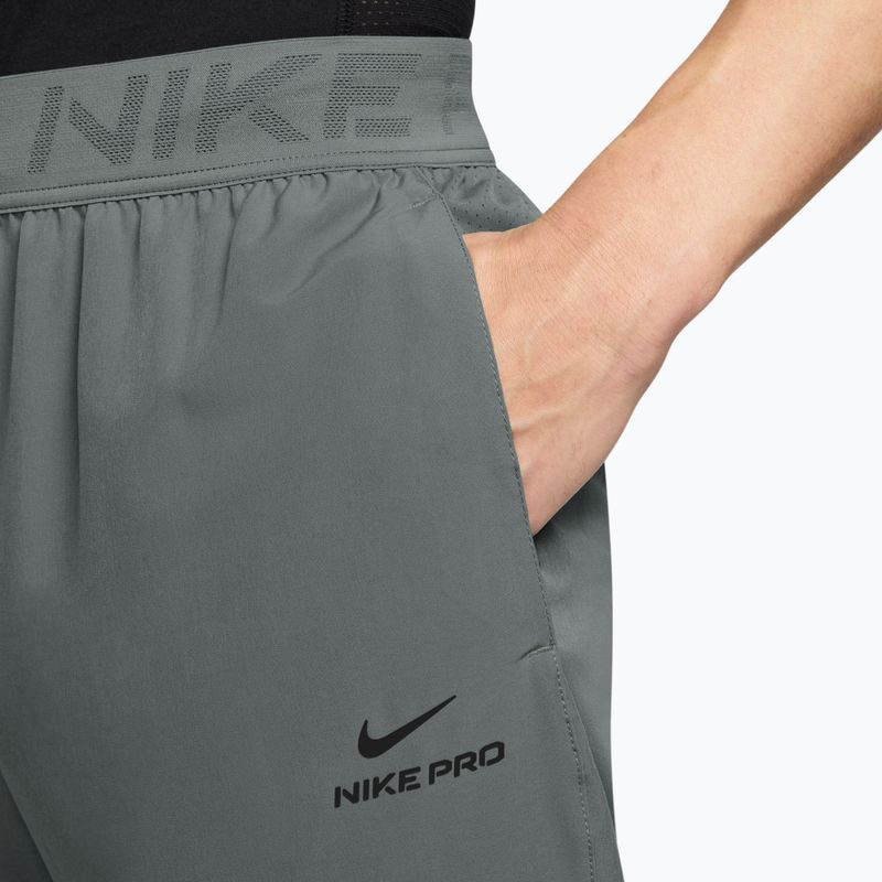 Мъжки панталони за бягане Nike Pro Training smoke grey/black 3