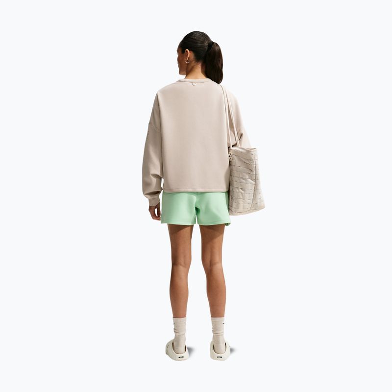 Дамски тренировъчни шорти Nike 24.7 ImpossiblySoft cucumber calm/illusion green 3