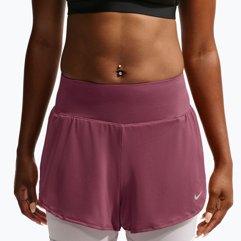 Дамски шорти за бягане Nike Flow pink smoke 4